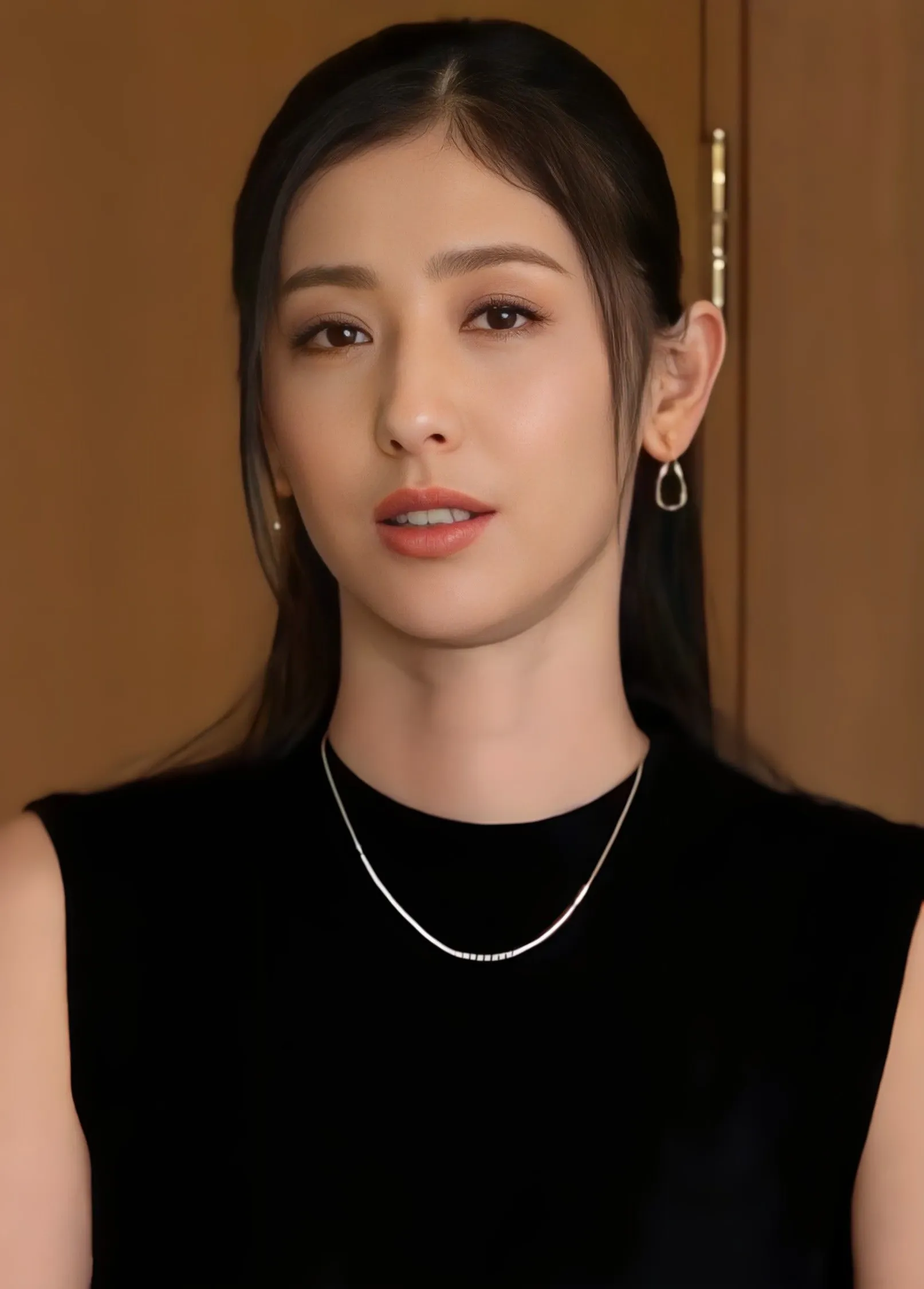 AI明星换脸「佟丽娅」绝美女明星的黑丝美腿诱惑